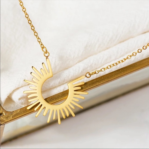 Stainless Steel Geometric Pendant Necklace - Picture 3 of 4